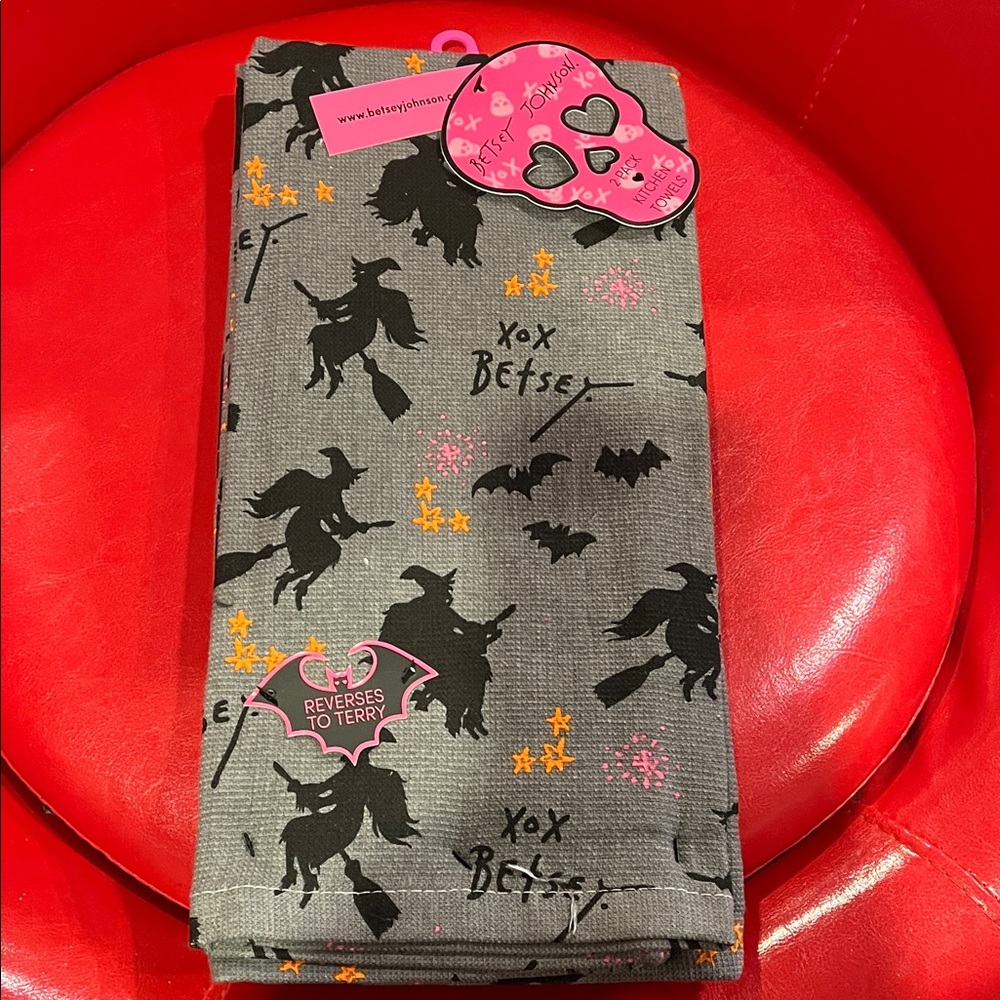Betsey Johnson Gray Halloween Kitchen Towels